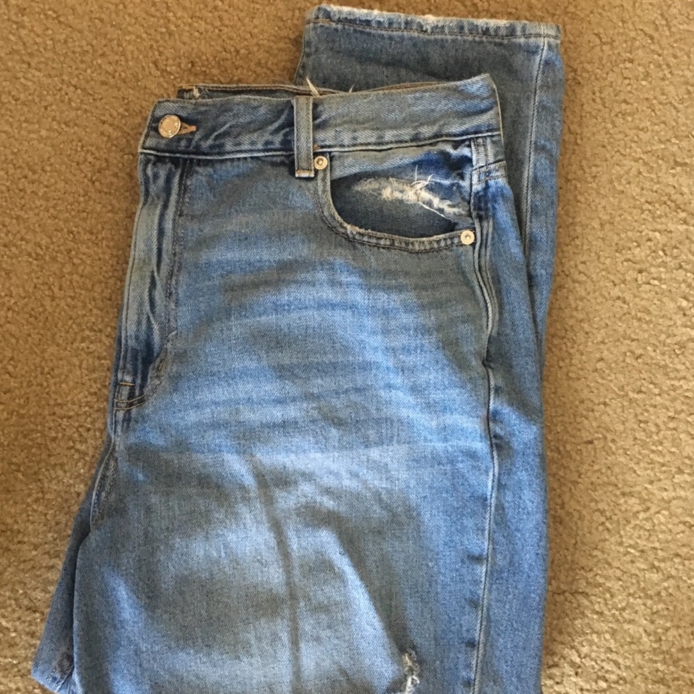 American Eagle Distressed Mom Jeans